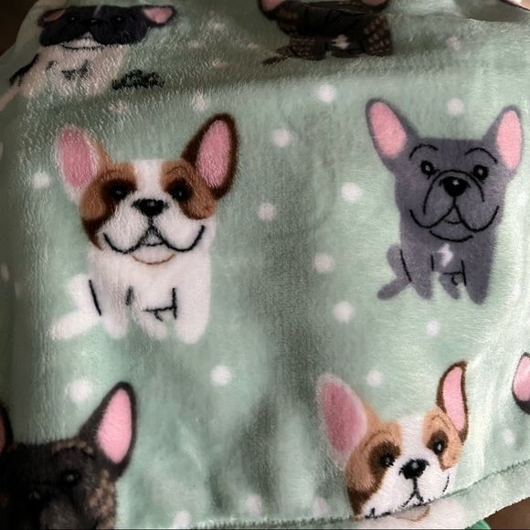 Berkshire Other - NWT**BERKSHIRE** FRENCHIE  FRENCH BULLDOG VELVETY PLUSH THROW BLANKET LILI CHIN